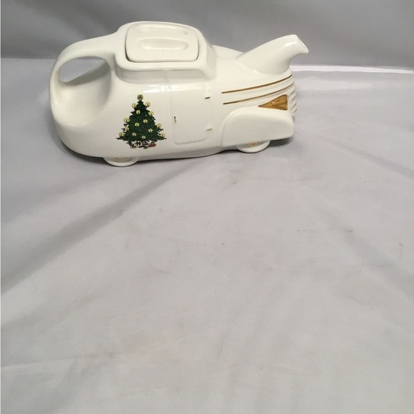 HOLIDAY AUTOMOBILE TEAPOT BY HALL - Picture 5 of 9